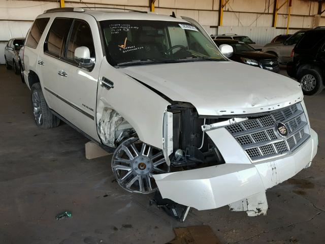 1GYS4DEF4DR175140 - 2013 CADILLAC ESCALADE P WHITE photo 1