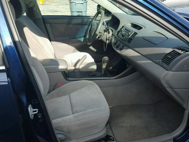 4T1BE32K23U661094 - 2003 TOYOTA CAMRY LE 蓝色 照片 5