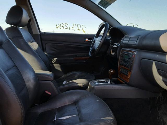 WVWTH63B74P244246 - 2004 VOLKSWAGEN PASSAT GLX 灰色 照片 5