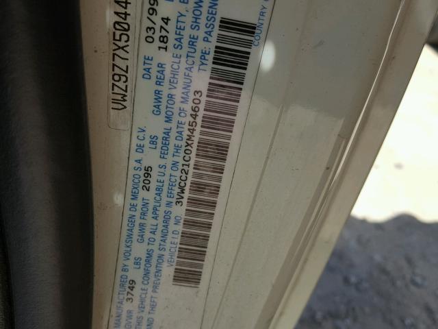 3VWCC21C0XM454603 - 1999 VOLKSWAGEN NEW BEETLE 白色 照片 10