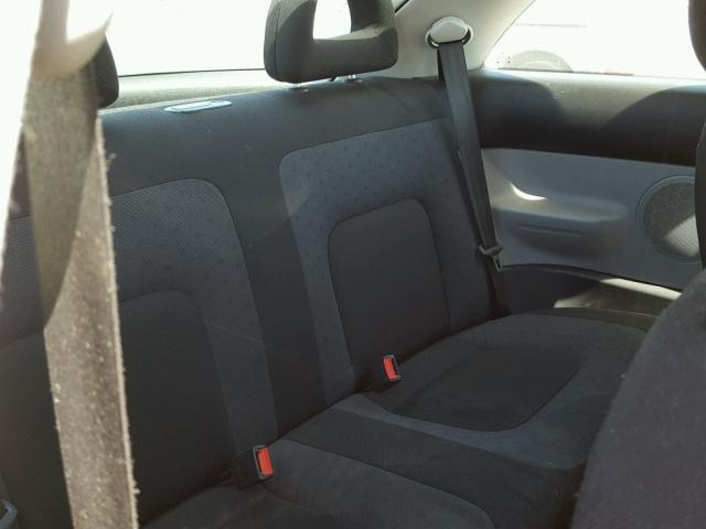 3VWCC21C0XM454603 - 1999 VOLKSWAGEN NEW BEETLE 白色 照片 6