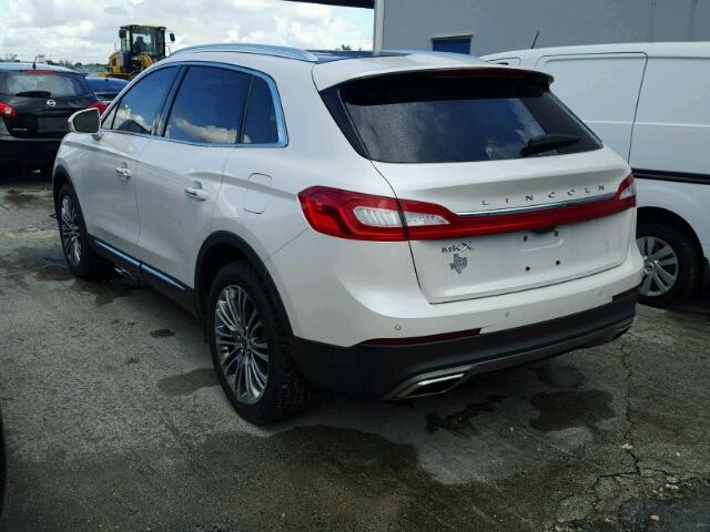 2LMPJ6LR0HBL31583 - 2017 LINCOLN MKX RESERV WHITE photo 3