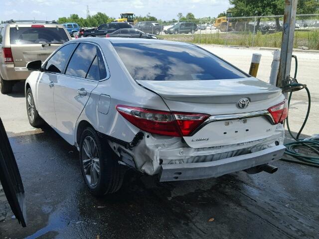 4T1BF1FK1GU117512 - 2016 TOYOTA CAMRY LE/X WHITE photo 3