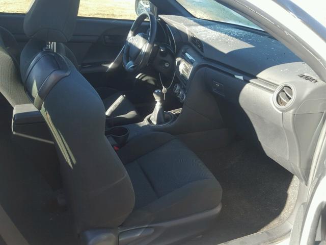 JTKJF5C70B3022650 - 2011 TOYOTA SCION TC 白色 照片 5