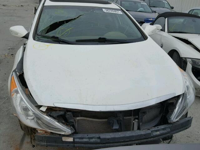 5NPEC4ABXDH667462 - 2013 HYUNDAI SONATA SE WHITE photo 9