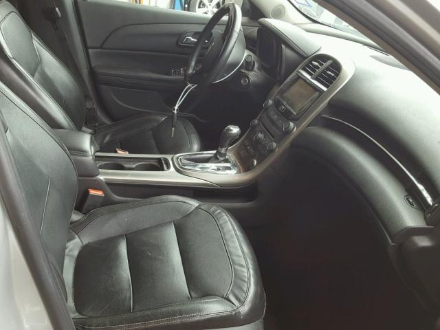 1G11H5SA7DF265946 - 2013 CHEVROLET MALIBU LTZ 银色 照片 5