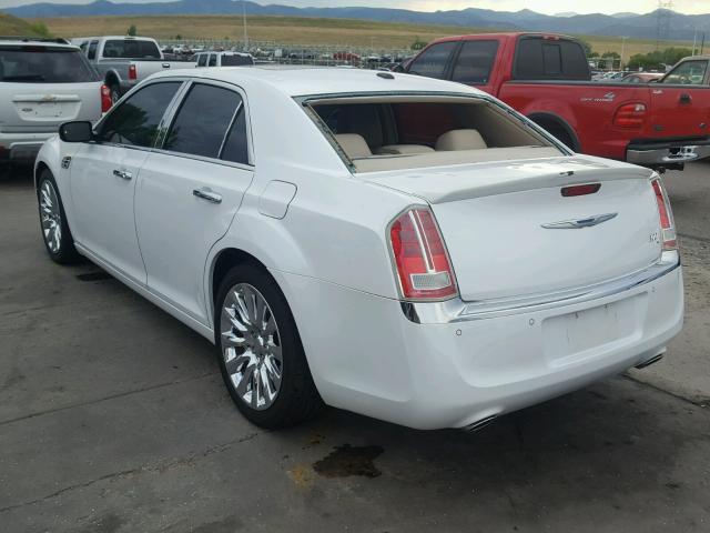 2C3CCAET9CH182475 - 2012 CHRYSLER 300C WHITE photo 3