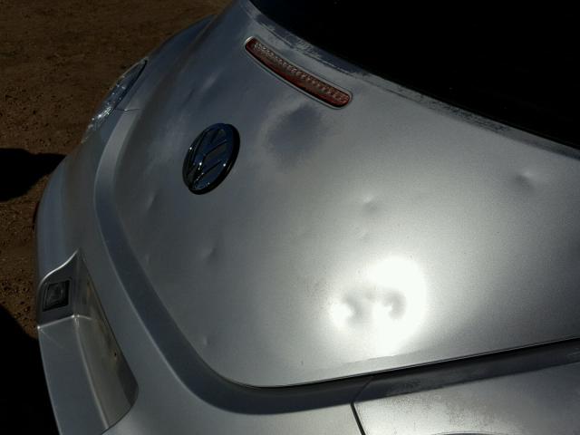 3VWCA21C9XM472149 - 1999 VOLKSWAGEN NEW BEETLE 银色 照片 9