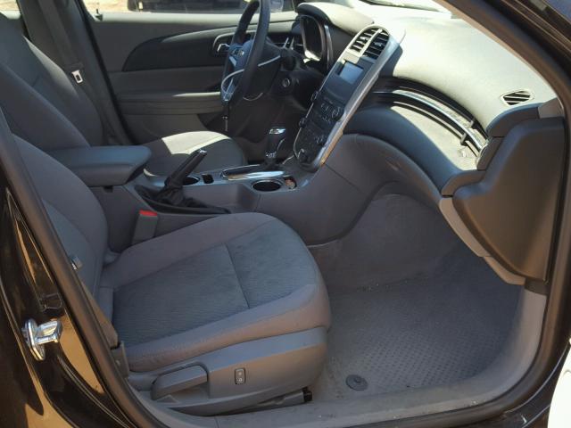 1G11B5SL3EF140012 - 2014 CHEVROLET MALIBU LS შავი ფოტო 5