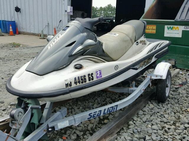 KAW15132F202 - 2002 KAWASAKI STX1100 WHITE photo 2