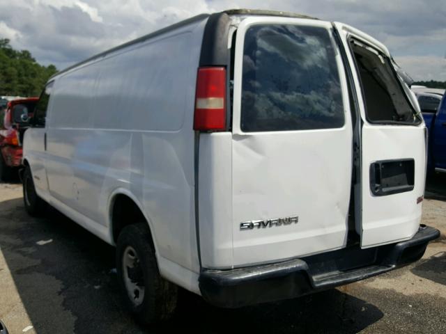 1GTHG39U731165841 - 2003 GMC SAVANA G35 WHITE photo 3