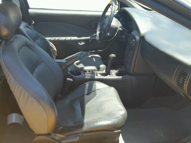 1G8ZR12711Z106879 - 2001 SATURN SC2 YELLOW photo 5