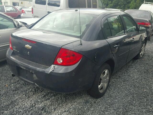 1G1AK58F387140401 - 2008 CHEVROLET COBALT LS GRAY photo 4