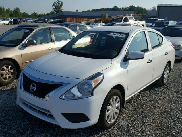 3N1CN7AP5GL915347 - 2016 NISSAN VERSA S WHITE photo 2