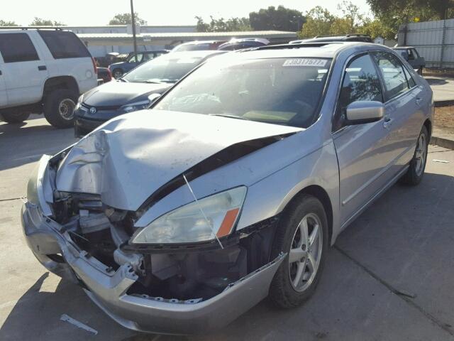 1HGCM56775A177263 - 2005 HONDA ACCORD EX SILVER photo 2