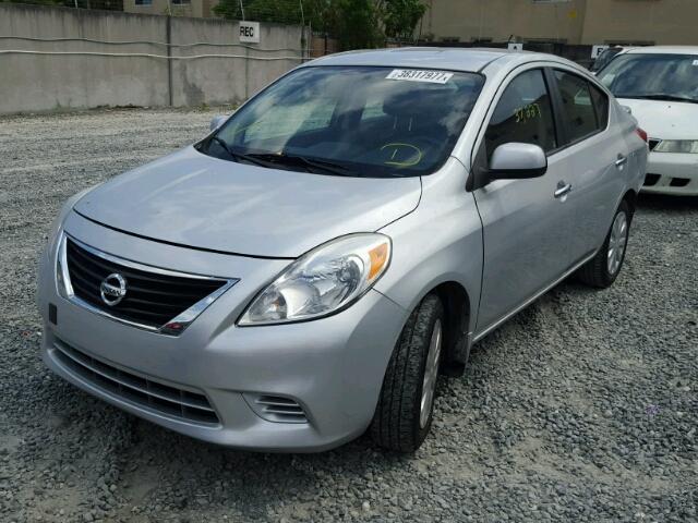 3N1CN7AP5DL887464 - 2013 NISSAN VERSA S SILVER photo 2