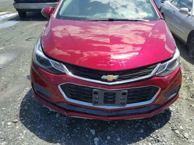 1G1BE5SM7H7148178 - 2017 CHEVROLET CRUZE LT RED photo 7