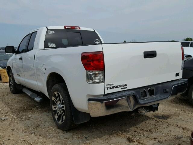 5TFRM5F16DX057227 - 2013 TOYOTA TUNDRA DOU WHITE photo 3