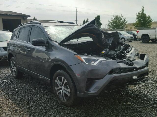 JTMZFREV7HJ127364 - 2017 TOYOTA RAV4 LE GRAY photo 1