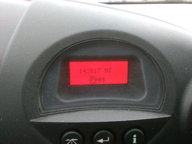 2G2WS522X41166721 - 2004 PONTIAC GRAND PRIX SILVER photo 8