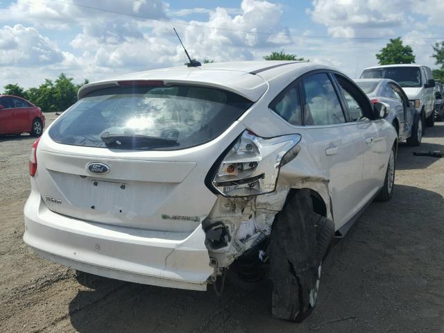 1FADP3R42DL241511 - 2013 FORD FOCUS BEV WHITE photo 4