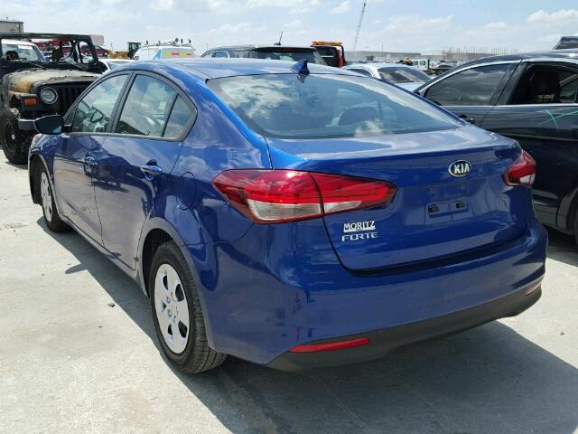 3KPFK4A70HE069801 - 2017 KIA FORTE LX BLUE photo 3