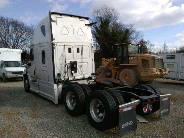 1FUJGLD59FLGE8314 - 2015 FREIGHTLINER CASCADIA 1 WHITE photo 3