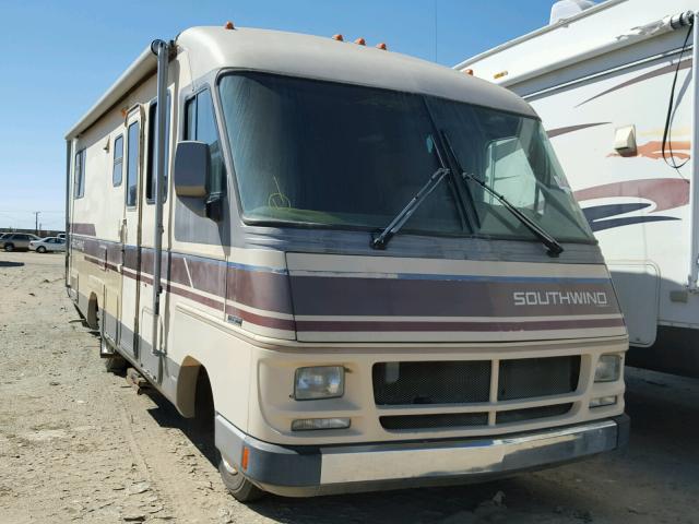 1GBKP37W6K3320431 - 1989 CHEVROLET P30 BEIGE photo 1