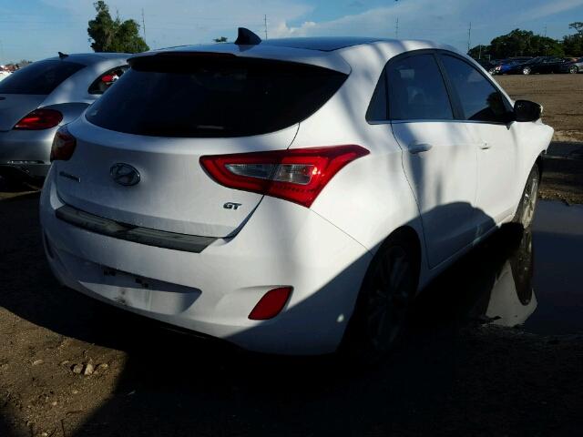 KMHD35LH3GU282317 - 2016 HYUNDAI ELANTRA GT WHITE photo 4