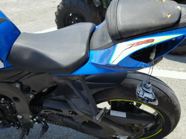 JS1GN7FAXF2100266 - 2015 SUZUKI GSX-R600 BLUE photo 9