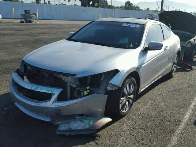 1HGCS127X8A027592 - 2008 HONDA ACCORD EX SILVER photo 2