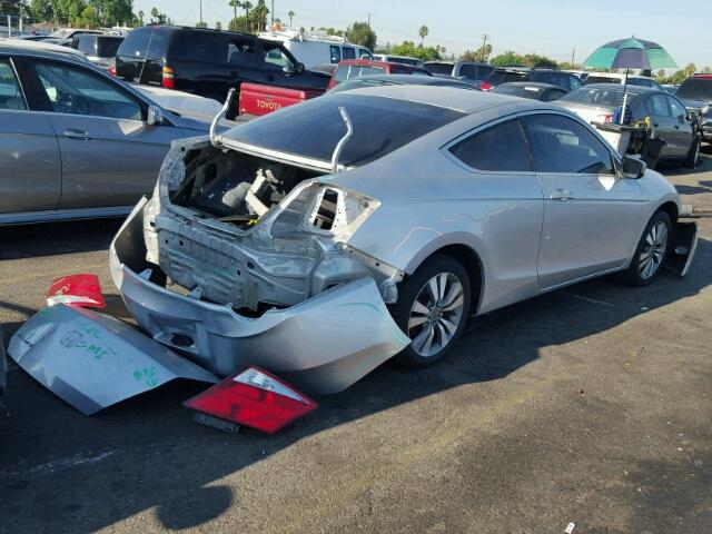 1HGCS127X8A027592 - 2008 HONDA ACCORD EX SILVER photo 4