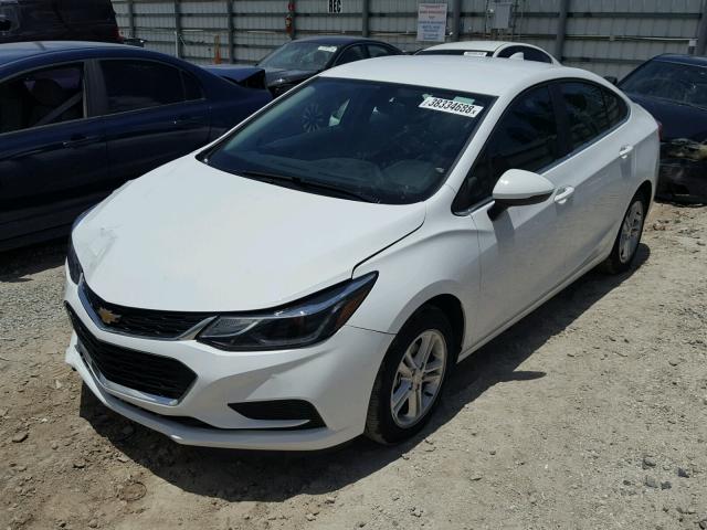 1G1BE5SM4J7123373 - 2018 CHEVROLET CRUZE LT WHITE photo 2