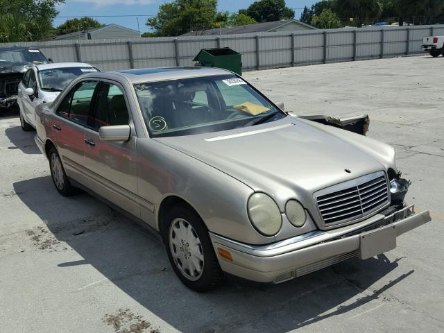 WDBJF65F9WA671123 - 1998 MERCEDES-BENZ E 320 GOLD photo 1