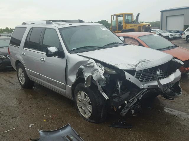 5LMJJ2J54DEL01461 - 2013 LINCOLN NAVIGATOR 银色 照片 1