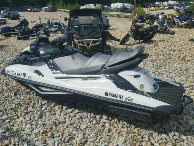 USYAMA0965C717 - 2017 YAMAHA FX CRUISER BLACK photo 3