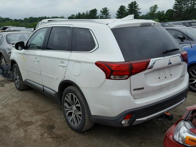 JA4AZ3A38HZ057374 - 2017 MITSUBISHI OUTLANDER WHITE photo 3