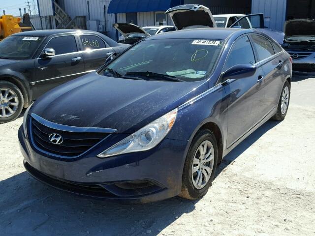 5NPEB4AC9BH192251 - 2011 HYUNDAI SONATA GLS BLUE photo 2