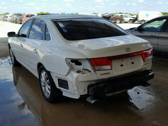 KMHFC46F06A100103 - 2006 HYUNDAI AZERA SE WHITE photo 3