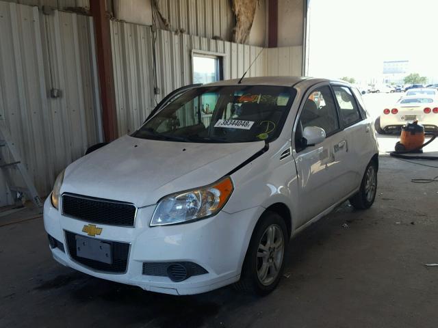 KL1TD6DE7BB222592 - 2011 CHEVROLET AVEO LS WHITE photo 2