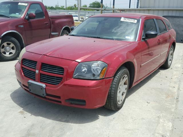 2D4FV47T47H832212 - 2007 DODGE MAGNUM SE RED photo 2