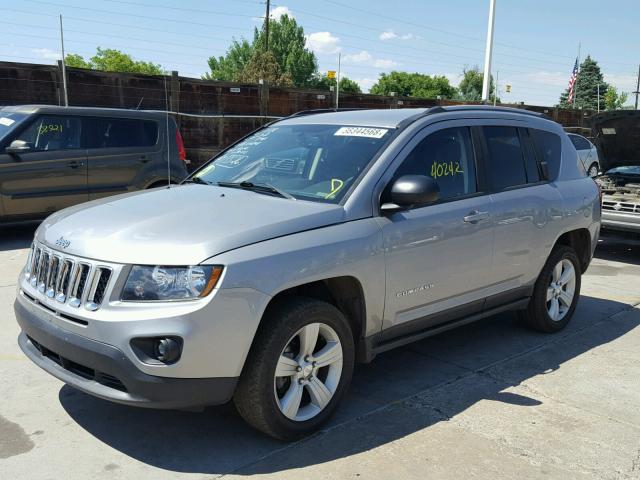 1C4NJDBB2HD143416 - 2017 JEEP COMPASS SP SILVER photo 2