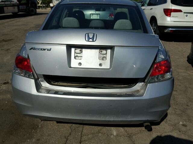 1HGCP26388A053736 - 2008 HONDA ACCORD LX SILVER photo 9