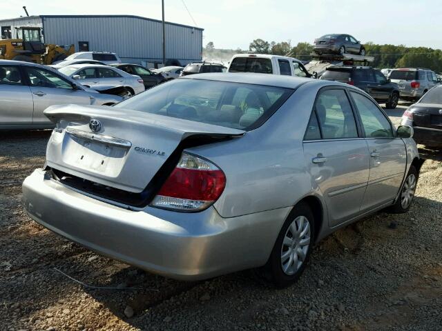 4T1BE32K05U503999 - 2005 TOYOTA CAMRY LE SILVER photo 4