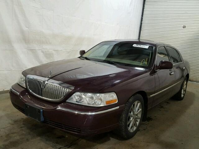 1LNHM82W17Y630401 - 2007 LINCOLN TOWN CAR S BURGUNDY photo 9