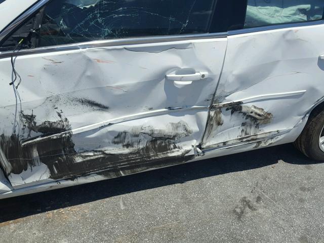 1G11D5SR1DF274336 - 2013 CHEVROLET MALIBU 1LT WHITE photo 9