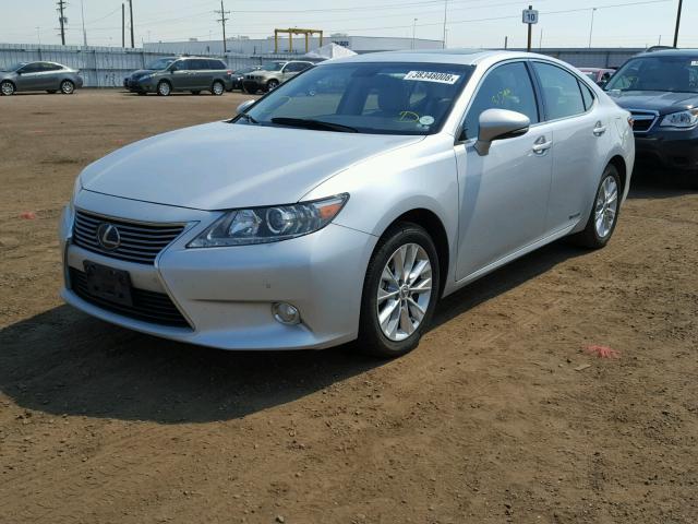 JTHBW1GG9D2032387 - 2013 LEXUS ES 300H SILVER photo 2