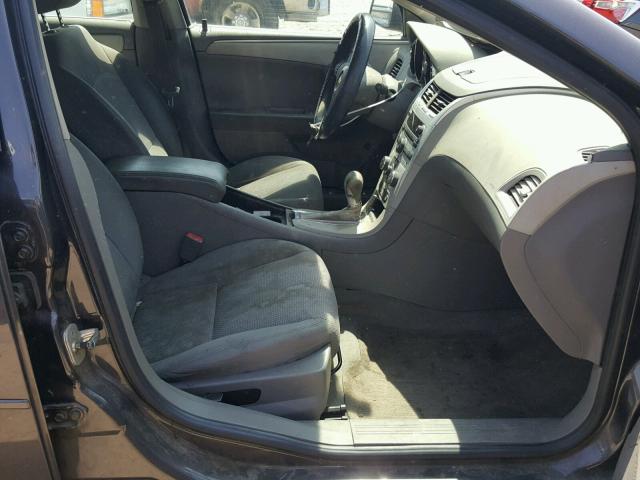 1G1ZB5EB6AF266199 - 2010 CHEVROLET MALIBU LS GRAY photo 5