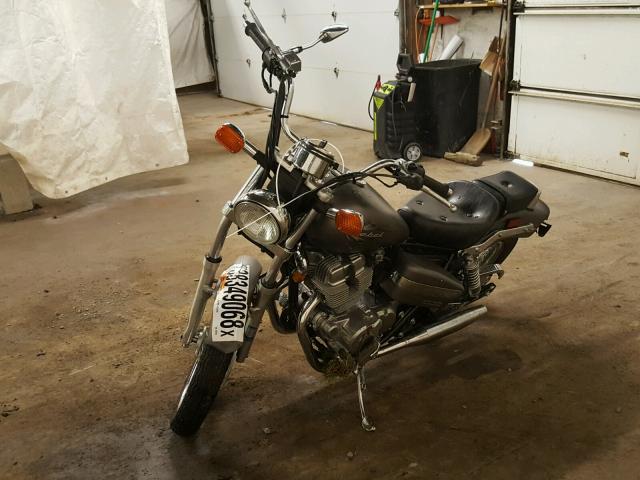 JH2MC1305CK602533 - 2012 HONDA CMX250 C GRAY photo 2