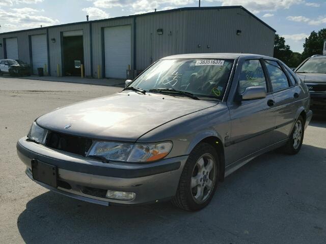 YS3DF58K412038753 - 2001 SAAB 9-3 SE GRAY photo 2